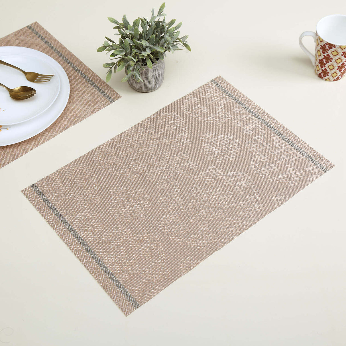 Solid PVC Placemat Set of 6 (Brown)