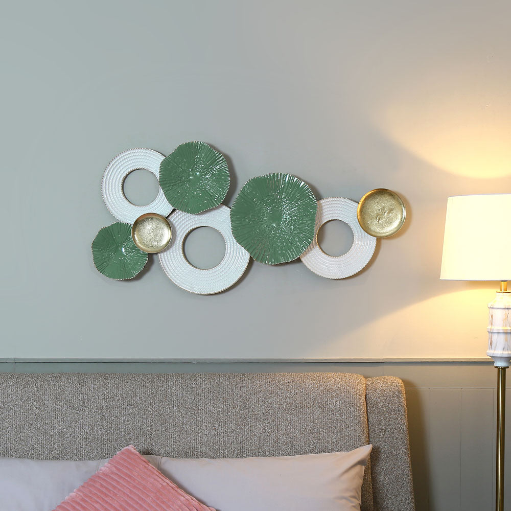 Decorative Circular Rings Iron Wall Decor (Green & White)