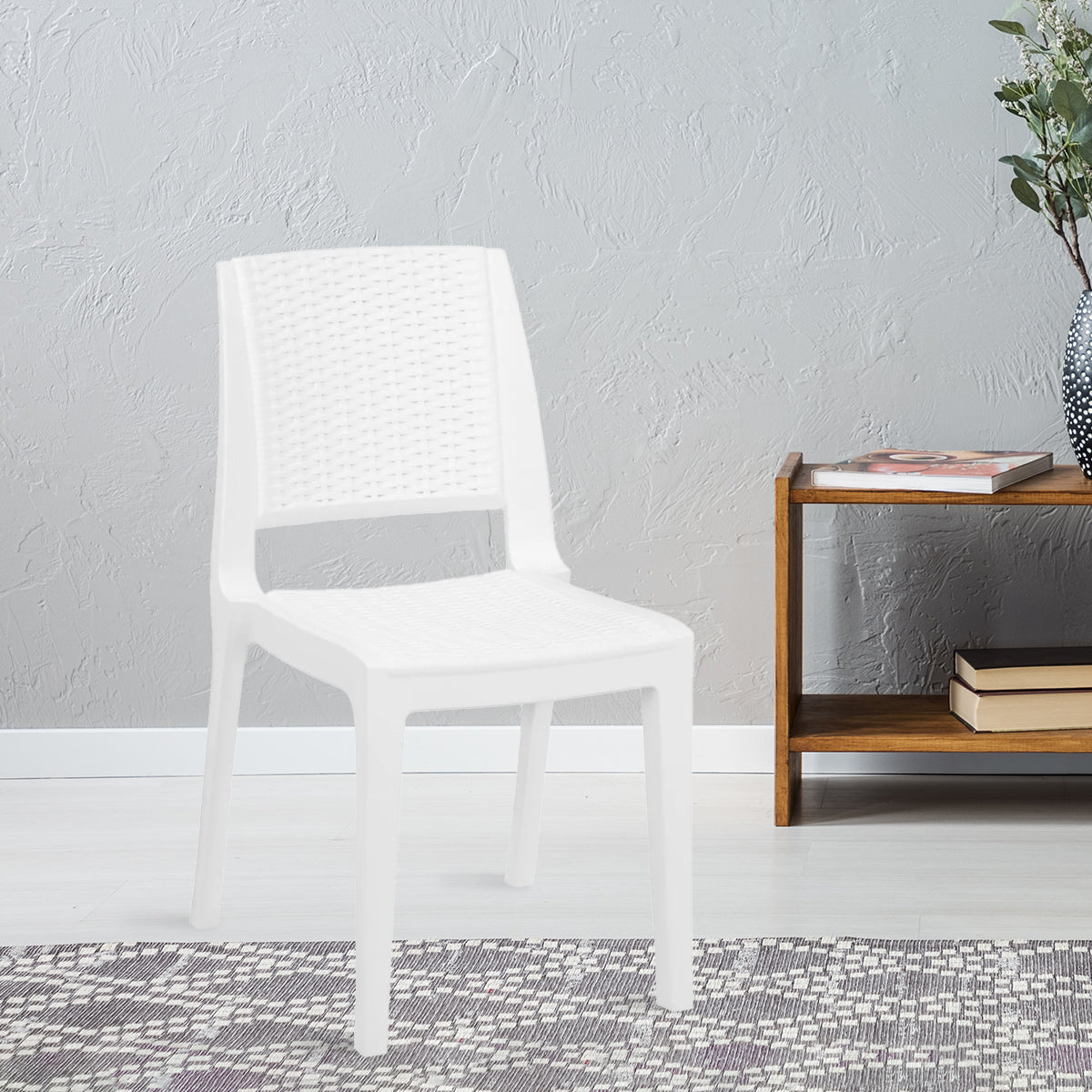 Enamora Chair (Milky White)