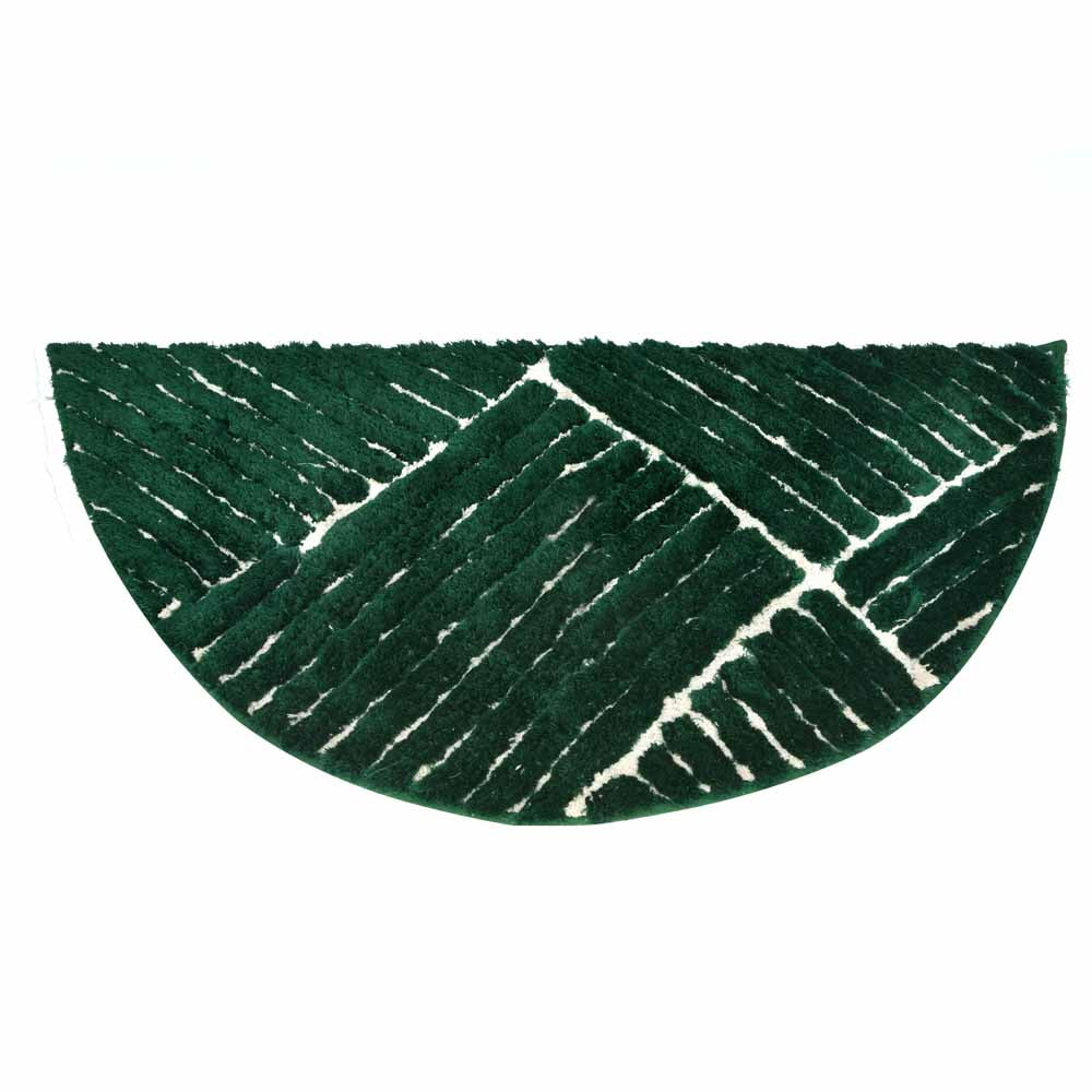 Abstract D Shaped Polyester 16" x 31" Anti Skid Bath Mat (Green)