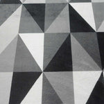 Geometric Polyester 3 x 5 Ft Machine Made Carpet (Black & White)